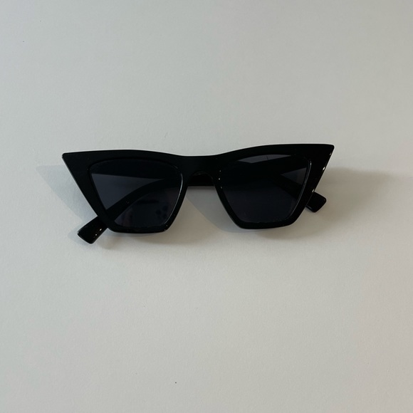 Cat eye sunglasses - Picture 2 of 2